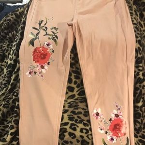Pink stretch flower design pants